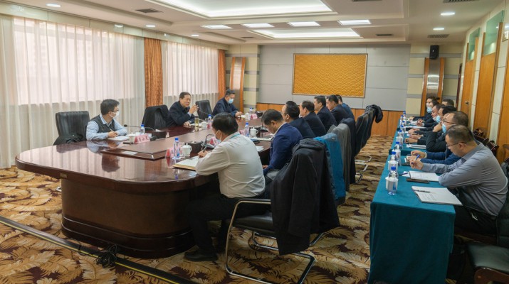 省政府國資委黨委書記、主任吳萬華到蘭州飯店調(diào)研